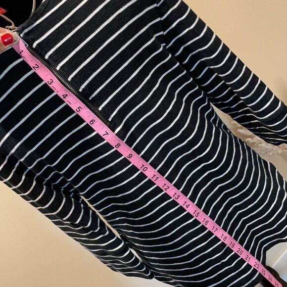 Merona | Black & White Striped 3/4 Sleeve Boatneck Top, Size Small - Picture 11 of 13